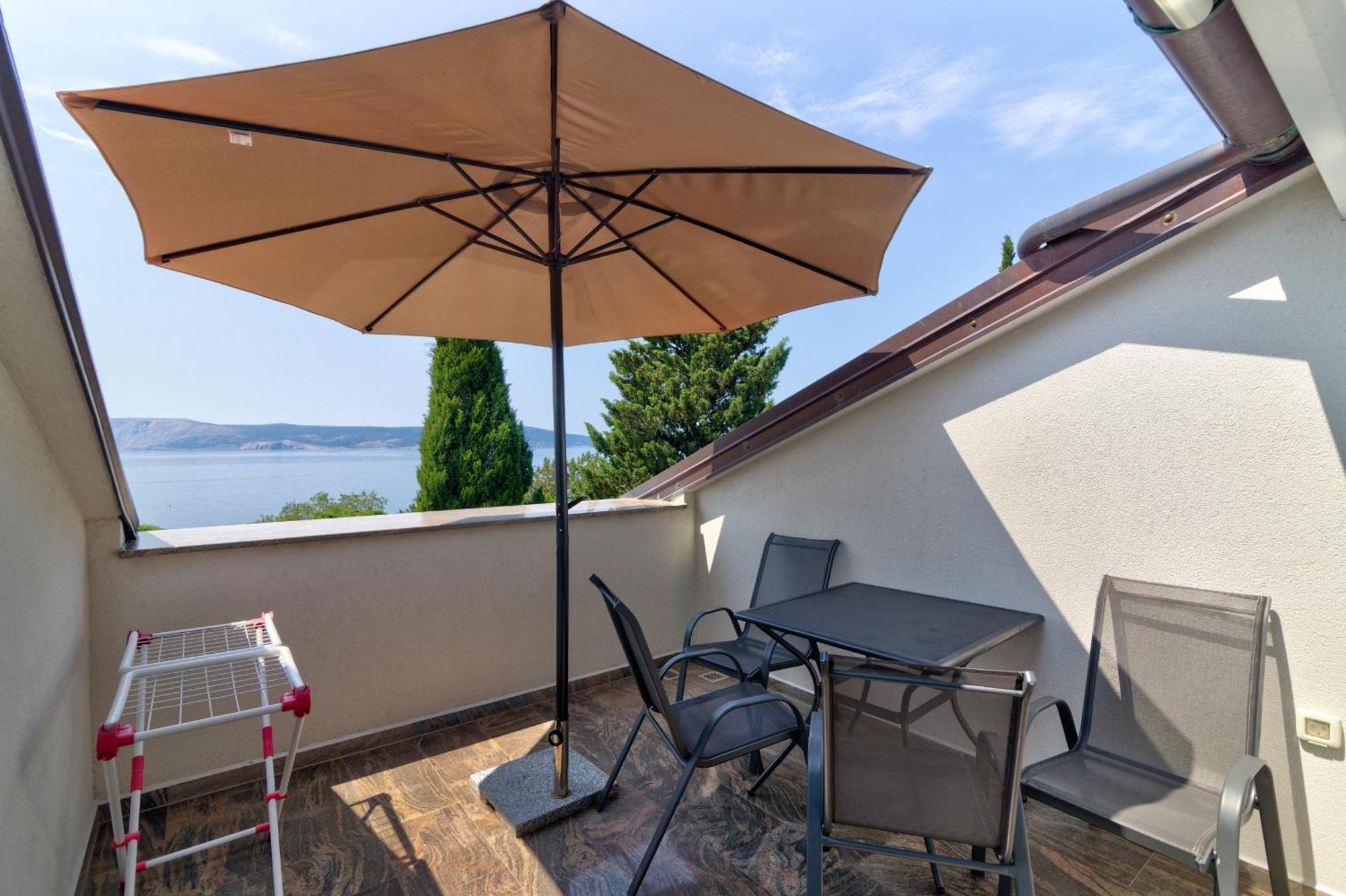 Apartmani Lili Novi Vinodolski Exterior photo